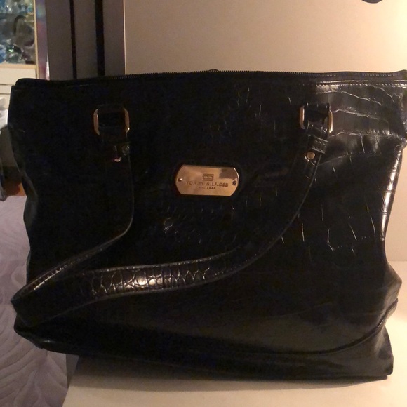 Tommy Hilfiger Handbags - Authentic brand new Black handbag by Tommyhilfiger